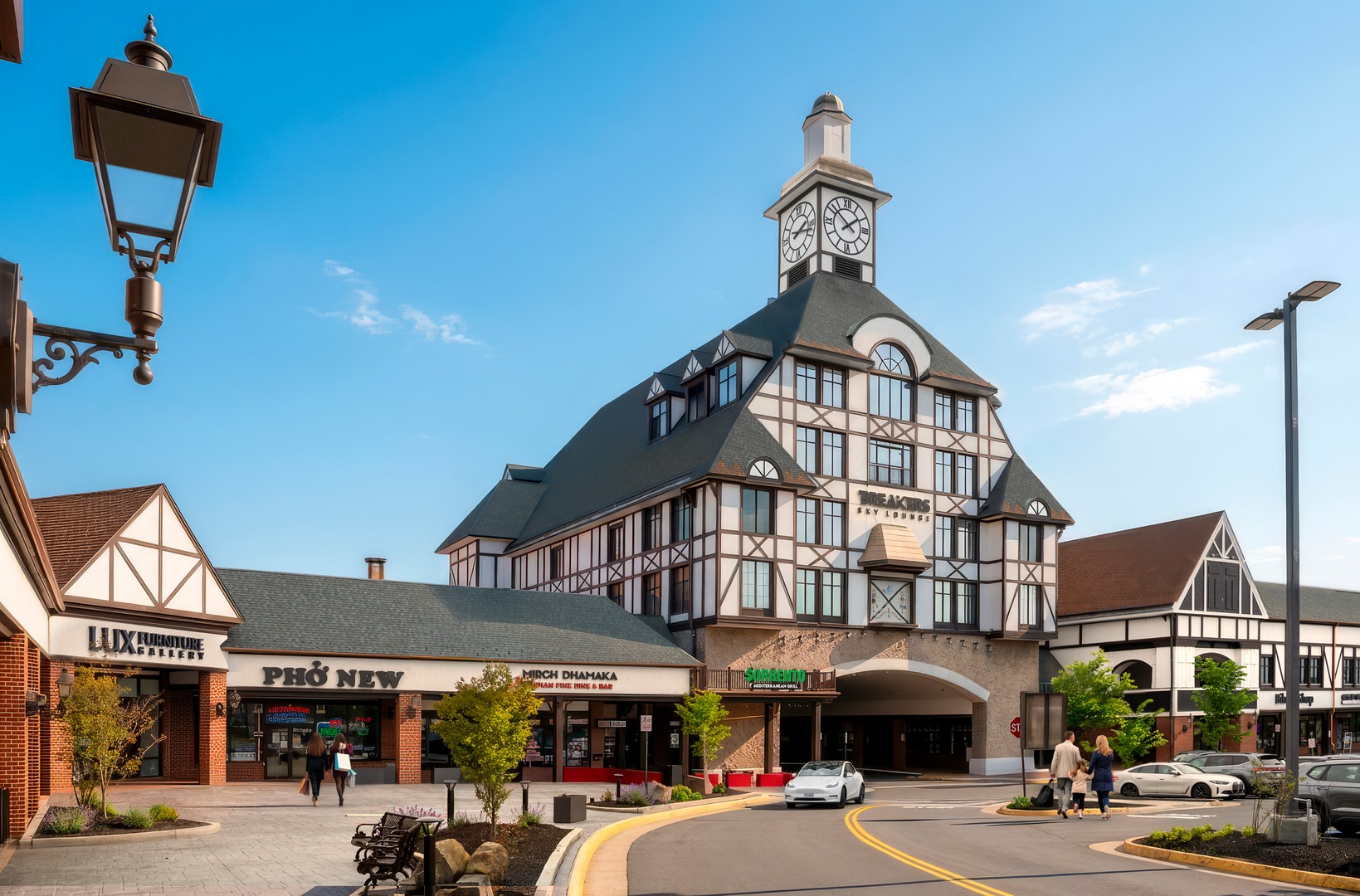 Charming shopping and dining district